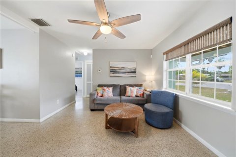 Casa en venta en Saint Petersburg, Florida, 2 dormitorios, 87.51 m2 № 2272896 - foto 23