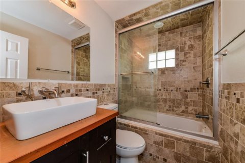 Casa en alquiler en Sarasota, Florida, 3 dormitorios, 129.32 m2 № 1823236 - foto 11