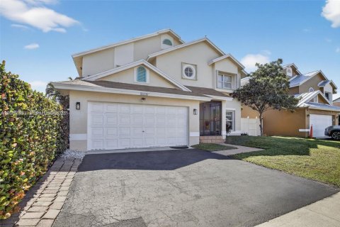 House in Pembroke Pines, Florida 4 bedrooms, 196.67 sq.m. № 2022237 - photo 29