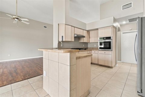 Villa ou maison à vendre à Wesley Chapel, Floride: 4 chambres, 186.27 m2 № 2400463 - photo 30