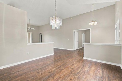 Villa ou maison à vendre à Wesley Chapel, Floride: 4 chambres, 186.27 m2 № 2400463 - photo 7