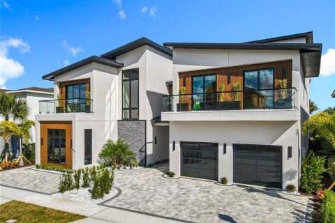 Casa en venta en Four Corners, Florida, 10 dormitorios, 958.01 m2 № 2145325 - foto 3