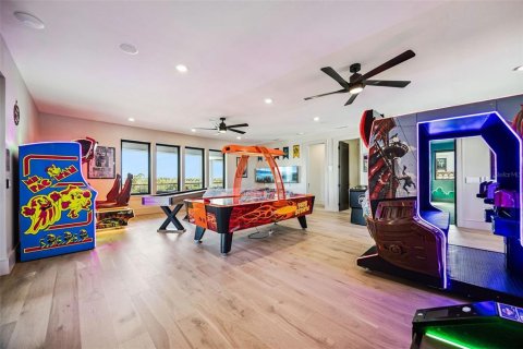 Casa en venta en Four Corners, Florida, 10 dormitorios, 958.01 m2 № 2145325 - foto 22