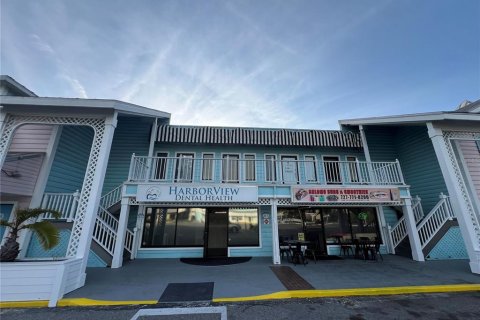 Immobilier commercial à louer à Palm Harbor, Floride: 4705.22 m2 № 1744241 - photo 3