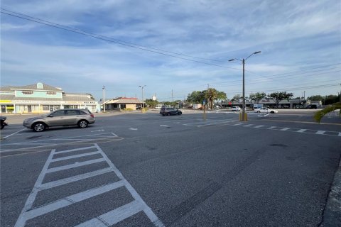 Immobilier commercial à louer à Palm Harbor, Floride: 4705.22 m2 № 1744241 - photo 7