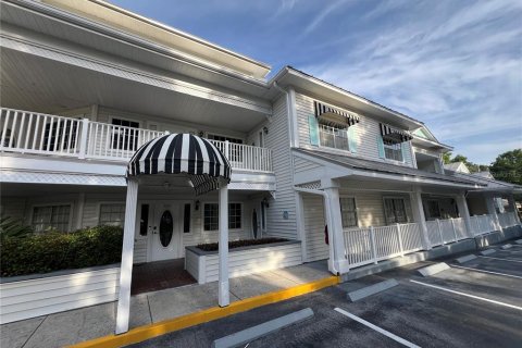 Immobilier commercial à louer à Palm Harbor, Floride: 4705.22 m2 № 1744241 - photo 9