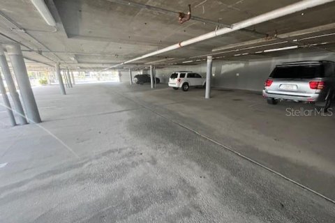 Immobilier commercial à louer à Palm Harbor, Floride: 4705.22 m2 № 1744241 - photo 16