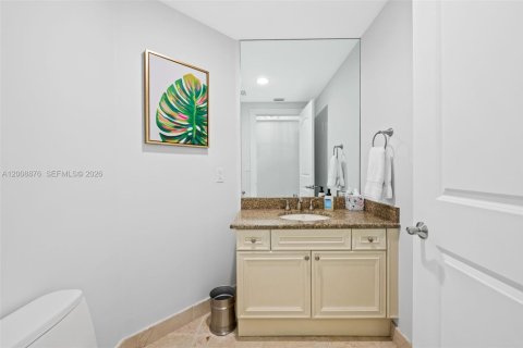Copropriété à vendre à Fort Lauderdale, Floride: 2 chambres, 196.95 m2 № 2072558 - photo 24