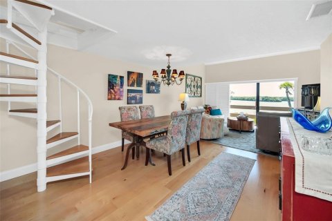 Condo in Clearwater, Florida, 3 bedrooms  № 1612868 - photo 10