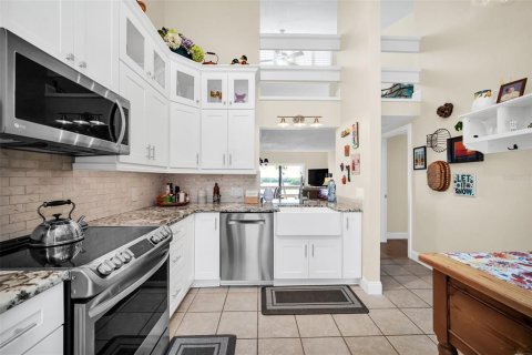 Condo in Clearwater, Florida, 3 bedrooms  № 1612868 - photo 8