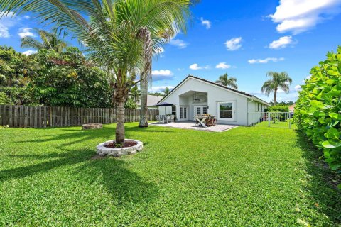 House in Wellington, Florida 3 bedrooms, 148.64 sq.m. № 2254580 - photo 19