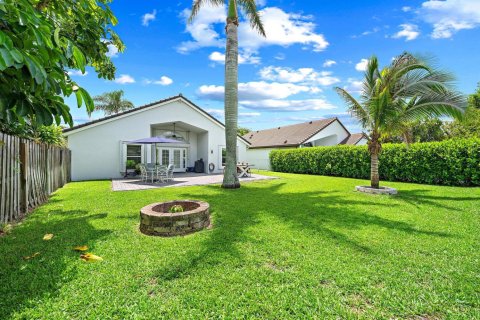 House in Wellington, Florida 3 bedrooms, 148.64 sq.m. № 2254580 - photo 20