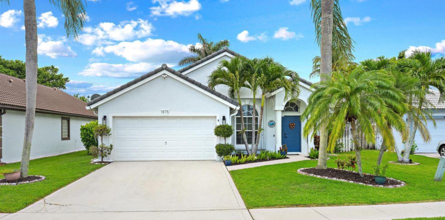 House in Wellington, Florida 3 bedrooms, 148.64 sq.m. № 2254580