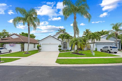 House in Wellington, Florida 3 bedrooms, 148.64 sq.m. № 2254580 - photo 2