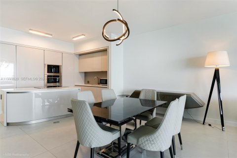 Condo in Sunny Isles Beach, Florida, 3 bedrooms  № 2058054 - photo 7