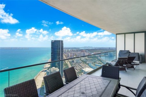 Condo in Sunny Isles Beach, Florida, 3 bedrooms  № 2058054 - photo 3