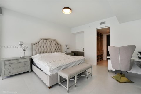 Condo in Sunny Isles Beach, Florida, 3 bedrooms  № 2058054 - photo 11