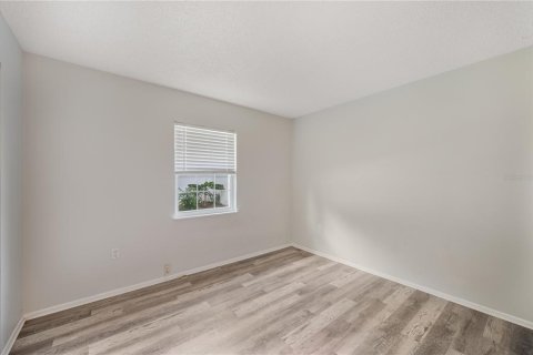 House in Lakeland, Florida 3 bedrooms, 97.08 sq.m. № 2393406 - photo 16