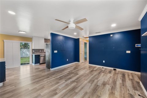 House in Lakeland, Florida 3 bedrooms, 97.08 sq.m. № 2393406 - photo 4