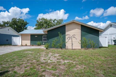 House in Lakeland, Florida 3 bedrooms, 97.08 sq.m. № 2393406