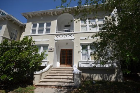 Commercial property in Miami, Florida № 1868135 - photo 3