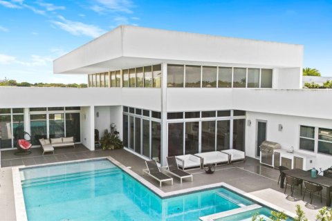 House in Weston, Florida 5 bedrooms, 430.88 sq.m. № 2246589 - photo 27