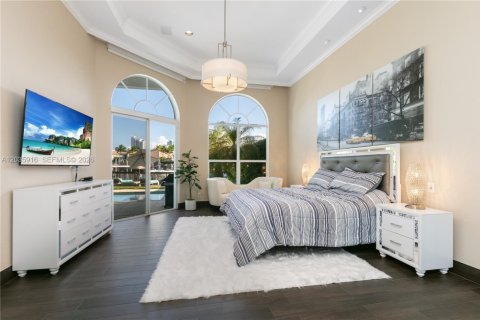 Casa en alquiler en Hollywood, Florida, 4 dormitorios, 435.25 m2 № 2085036 - foto 21