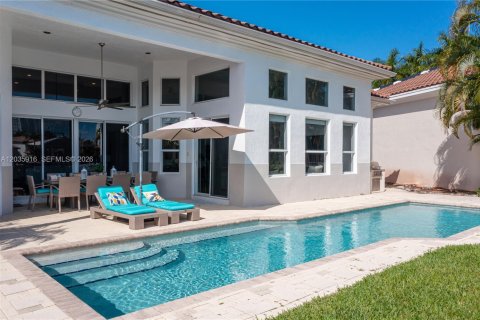 Casa en alquiler en Hollywood, Florida, 4 dormitorios, 435.25 m2 № 2085036 - foto 5