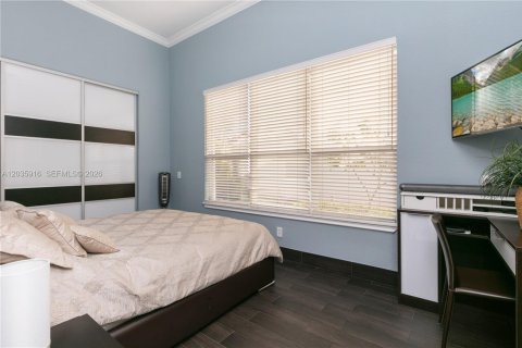 Casa en alquiler en Hollywood, Florida, 4 dormitorios, 435.25 m2 № 2085036 - foto 20