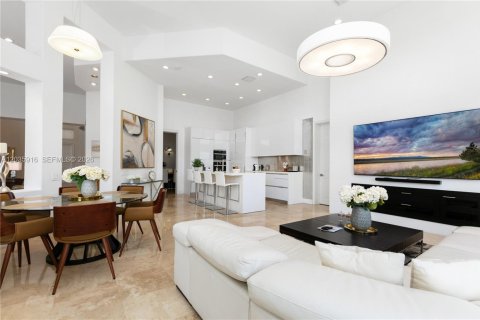 Casa en alquiler en Hollywood, Florida, 4 dormitorios, 435.25 m2 № 2085036 - foto 14