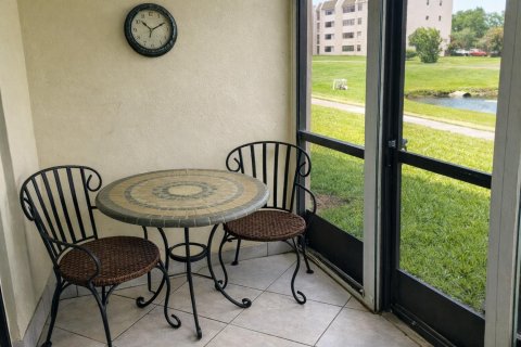 Condo in Sunrise, Florida, 2 bedrooms № 2245650 - photo 7