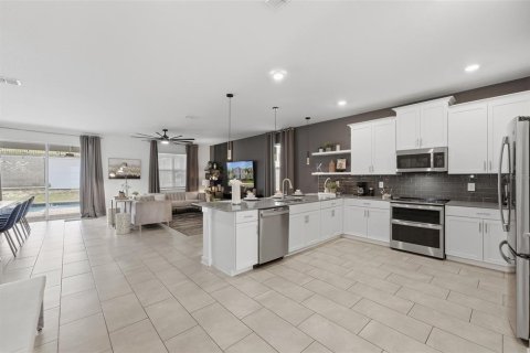 Villa ou maison à vendre à Davenport, Floride: 9 chambres, 404.68 m2 № 2395607 - photo 10