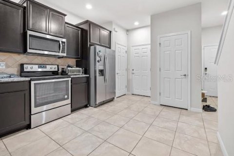 Townhouse in Riverview, Florida 2 bedrooms, 137.5 sq.m. № 2199538 - photo 4