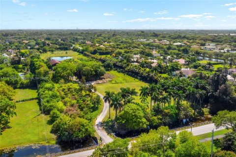 House in Davie, Florida 4 bedrooms № 1868439 - photo 10