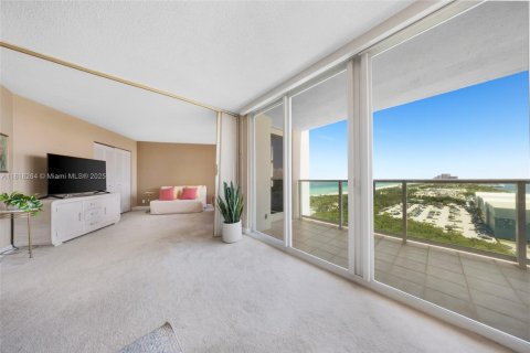 Condo in Sunny Isles Beach, Florida, 2 bedrooms  № 1782088 - photo 7