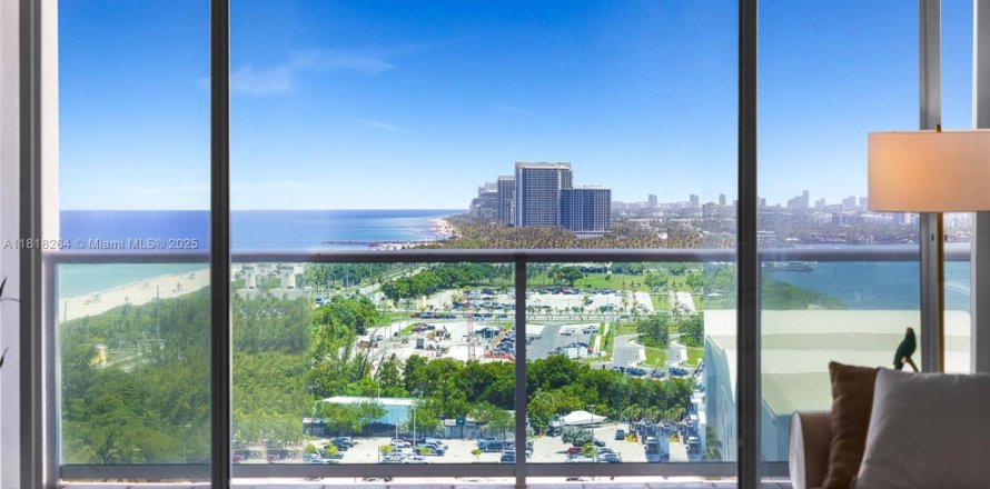 Condo in Sunny Isles Beach, Florida, 2 bedrooms  № 1782088