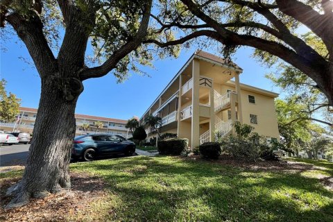 Condominio en venta en Clearwater, Florida, 2 dormitorios, 102.19 m2 № 2143591 - foto 3