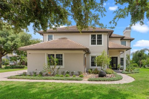 House in Windermere, Florida 4 bedrooms, 402.17 sq.m. № 1676947 - photo 2