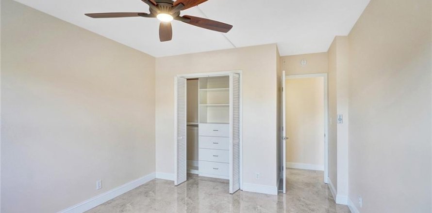 Studio à Condo à Pompano Beach, Floride № 1077050