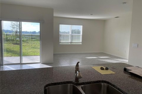 Villa ou maison à louer à Davenport, Floride: 4 chambres, 173.45 m2 № 2399351 - photo 10