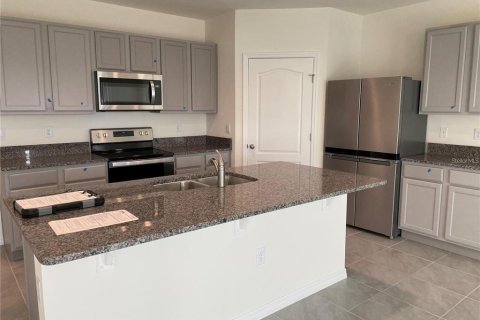 Villa ou maison à louer à Davenport, Floride: 4 chambres, 173.45 m2 № 2399351 - photo 5