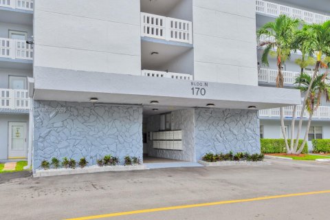 Condominio en alquiler en Dania Beach, Florida, 2 dormitorios, 110.55 m2 № 1941192 - foto 10