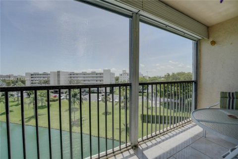 Condominio en alquiler en Dania Beach, Florida, 2 dormitorios, 110.55 m2 № 1941192 - foto 5