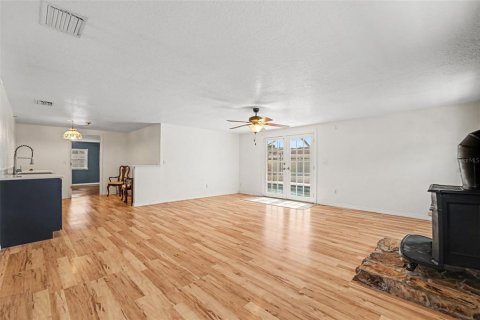 House in Tampa, Florida 4 bedrooms, 209.22 sq.m. № 2227130 - photo 6