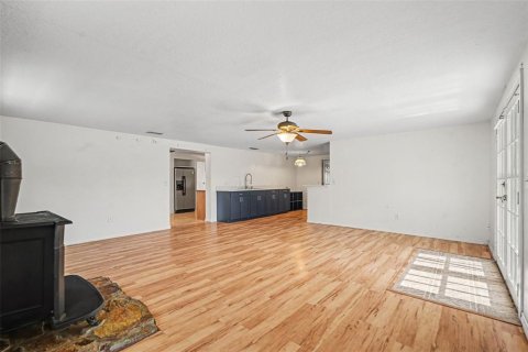 House in Tampa, Florida 4 bedrooms, 209.22 sq.m. № 2227130 - photo 7