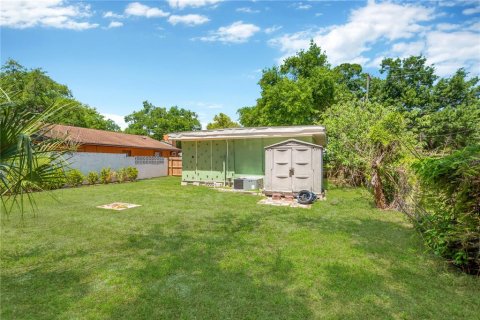 House in Tampa, Florida 3 bedrooms, 81.29 sq.m. № 2198274 - photo 19