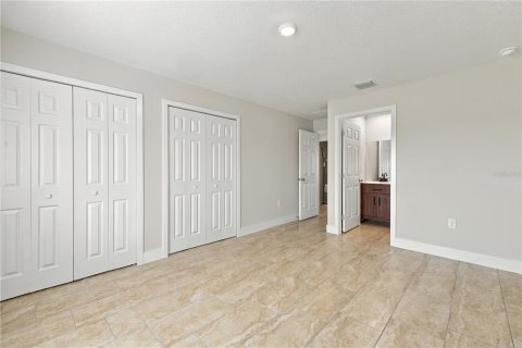 Commercial property in Lake Hamilton, Florida 4 bedrooms, 205.78 sq.m. № 2430515 - photo 14