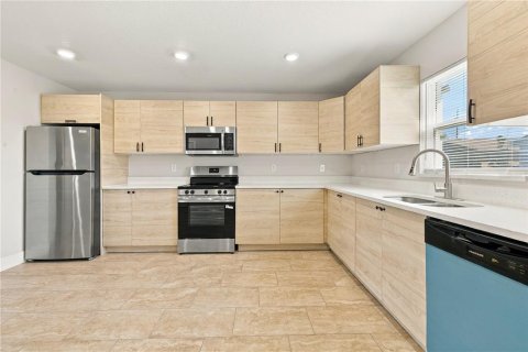 Commercial property in Lake Hamilton, Florida 4 bedrooms, 205.78 sq.m. № 2430515 - photo 20