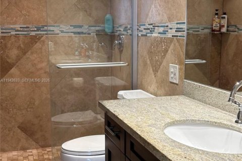 Copropriété à vendre à Hollywood, Floride: 2 chambres, 128.76 m2 № 2000089 - photo 2