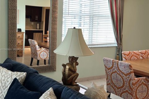 Copropriété à vendre à Hollywood, Floride: 2 chambres, 128.76 m2 № 2000089 - photo 29